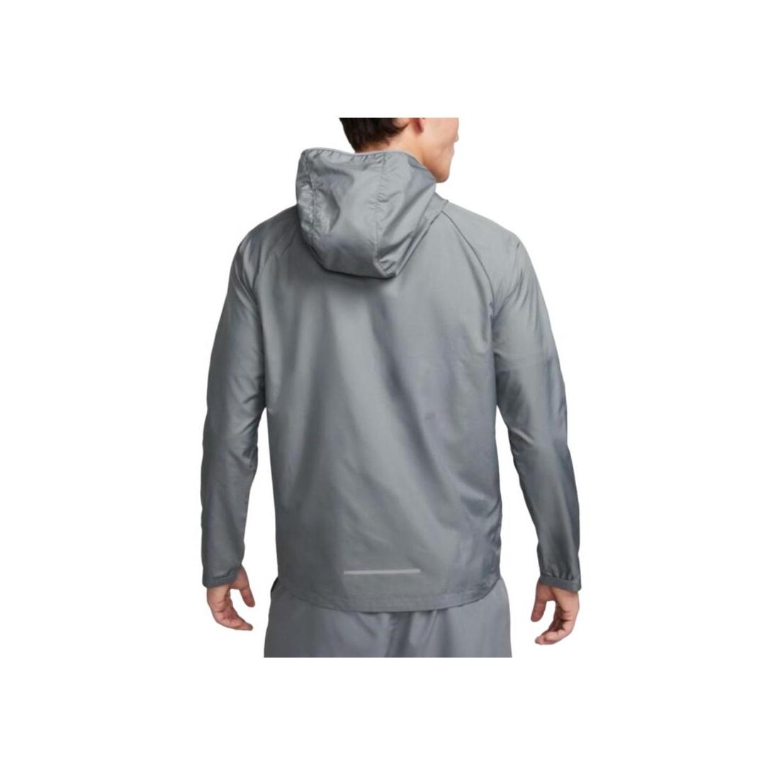 Nike Dri-Fit Essential Hooded Jacket